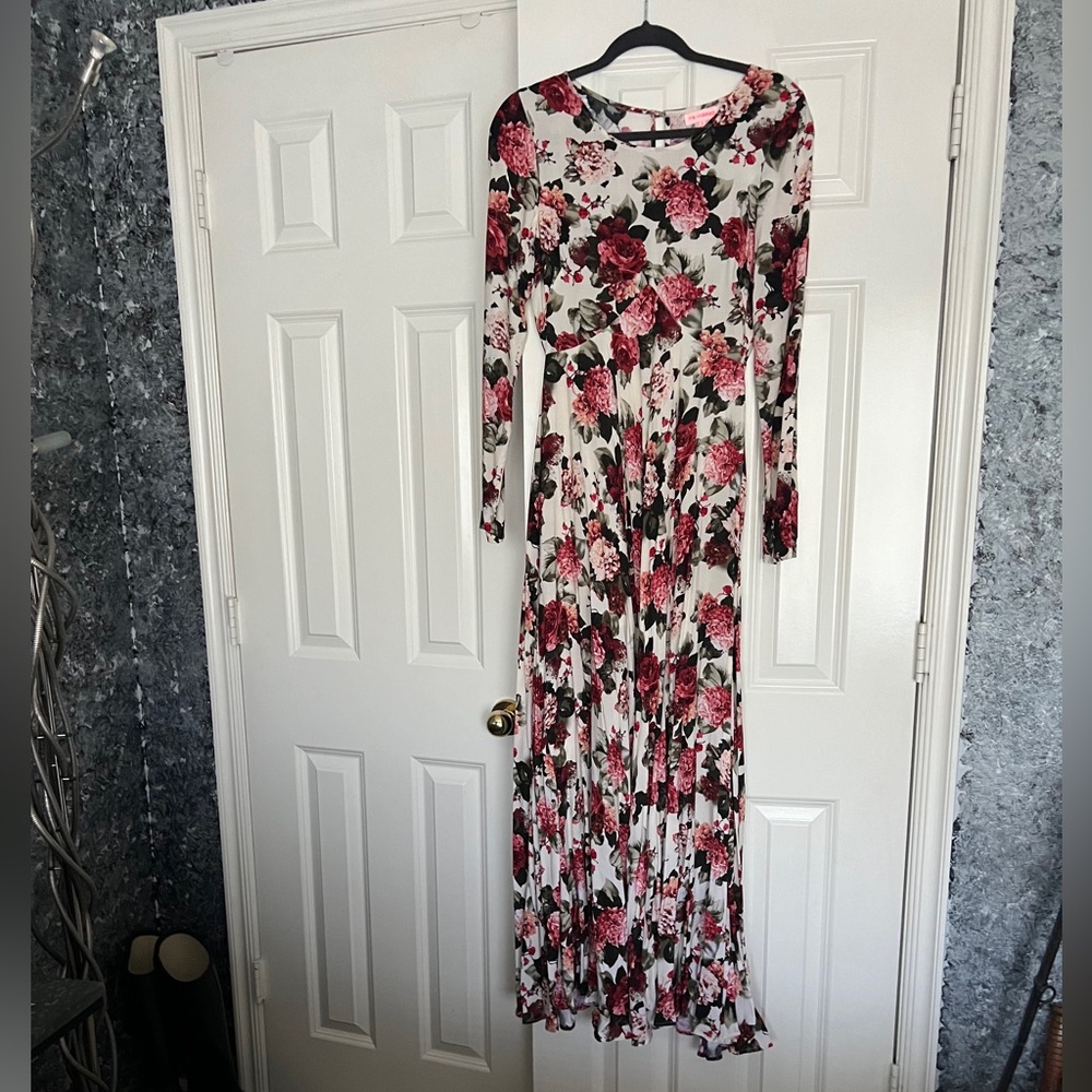 Boutique floral maxi dress size medium